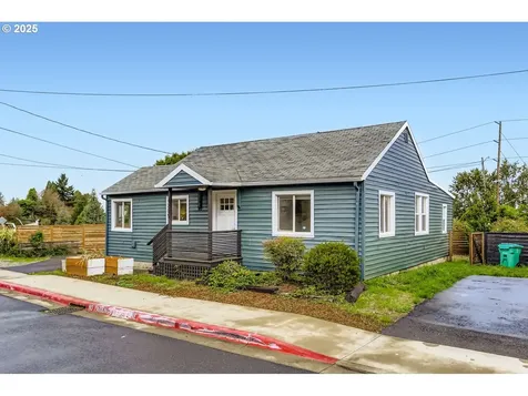 4205 NE Highland Court Portland OR 97218