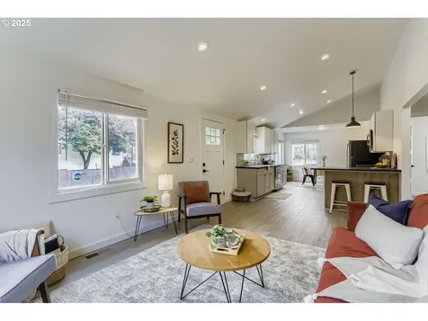 4205 NE Highland Court Portland OR 97218