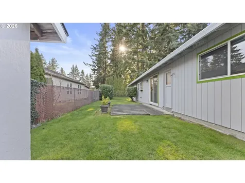 816 NE 193rd Avenue Portland OR 97230