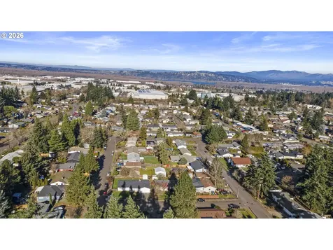 816 NE 193rd Avenue Portland OR 97230