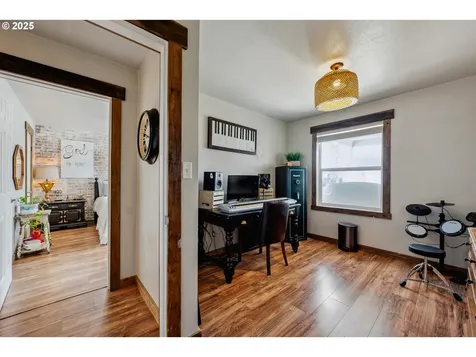 565 NE Court Street Prineville OR 97754