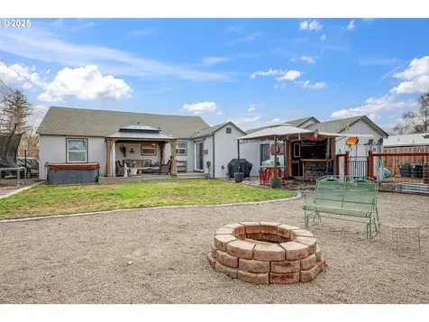 565 NE Court Street Prineville OR 97754