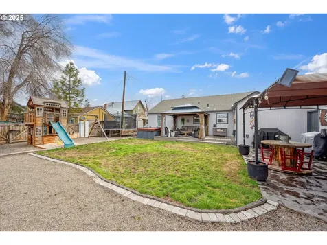 565 NE Court Street Prineville OR 97754