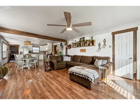 565 NE Court Street Prineville OR 97754