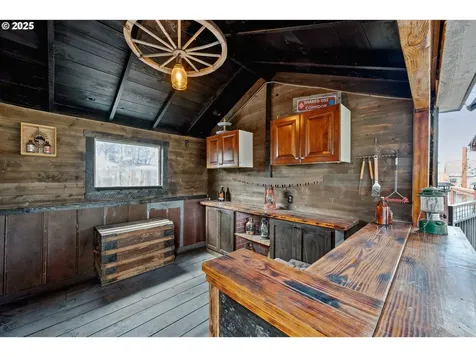565 NE Court Street Prineville OR 97754