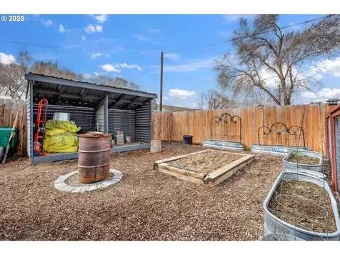 565 NE Court Street Prineville OR 97754