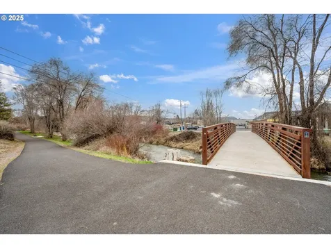 565 NE Court Street Prineville OR 97754
