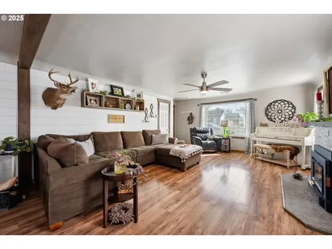 565 NE Court Street Prineville OR 97754