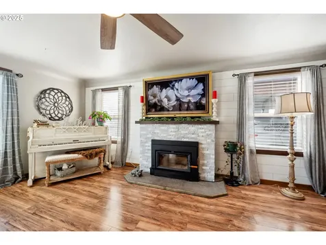 565 NE Court Street Prineville OR 97754