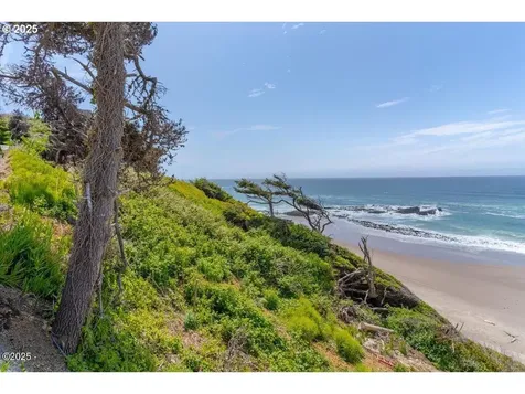 Tl 1200 SW Anchor Court Lincoln City OR 97367