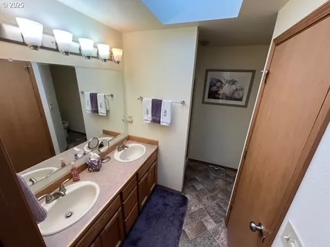 3710 NW 138th Street Vancouver WA 98685