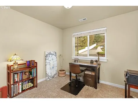 1916 NE Todd Street Roseburg OR 97470