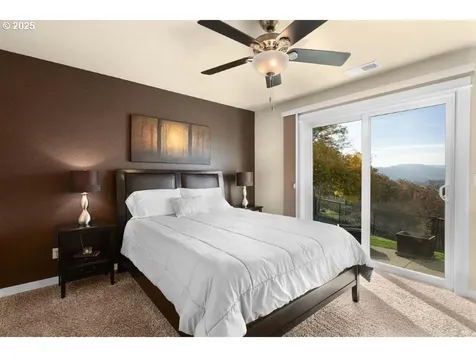 1916 NE Todd Street Roseburg OR 97470