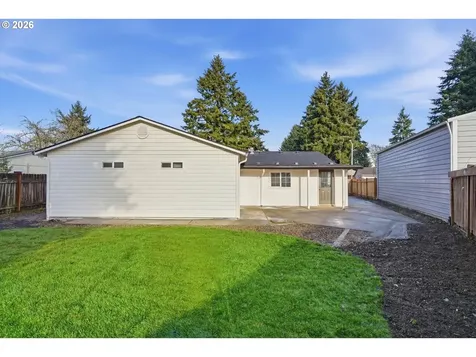 3870 SE Walnut Street Hillsboro OR 97123
