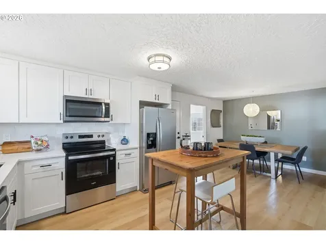 3870 SE Walnut Street Hillsboro OR 97123