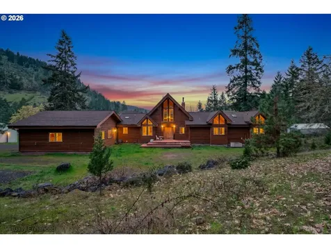6700 Upper Olalla Road Winston OR 97496