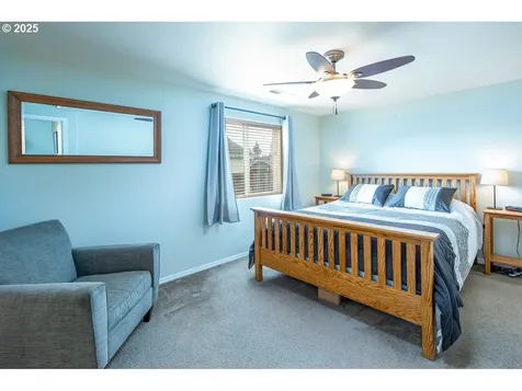 1957 S 58th Street Springfield OR 97478