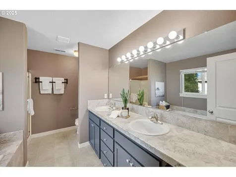 17595 SW Cobb Lane Beaverton OR 97007