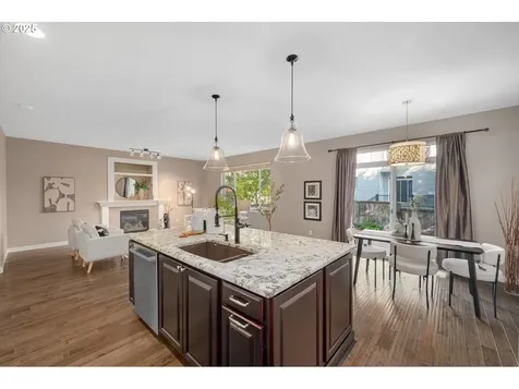 17595 SW Cobb Lane Beaverton OR 97007