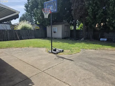 525 N 14th Avenue Cornelius OR 97113