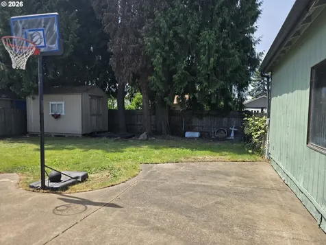 525 N 14th Avenue Cornelius OR 97113