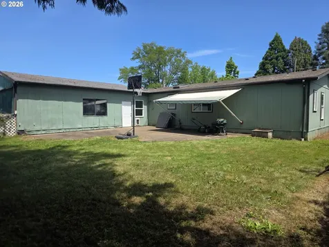 525 N 14th Avenue Cornelius OR 97113