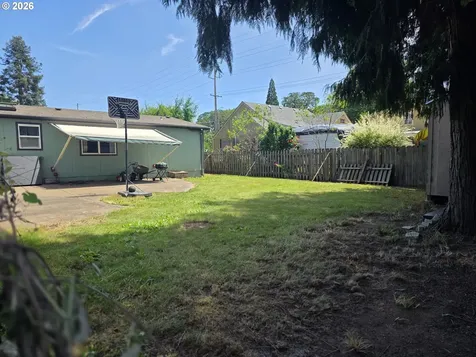 525 N 14th Avenue Cornelius OR 97113