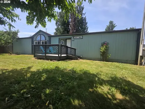 525 N 14th Avenue Cornelius OR 97113