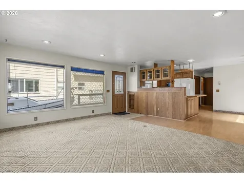 18989 NE Marine Drive Portland OR 97230