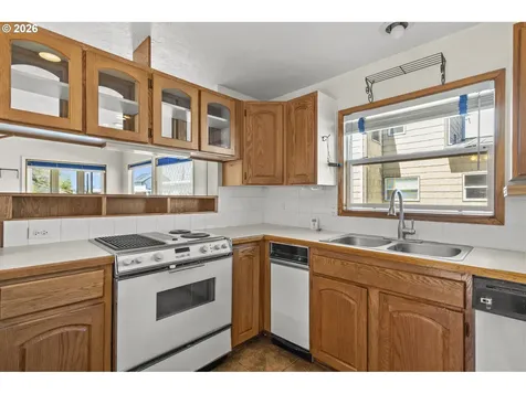 18989 NE Marine Drive Portland OR 97230