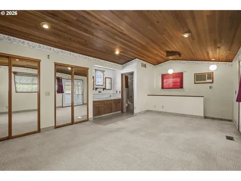 18989 NE Marine Drive Portland OR 97230