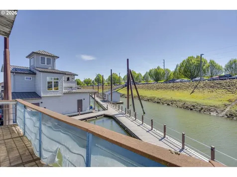18989 NE Marine Drive Portland OR 97230