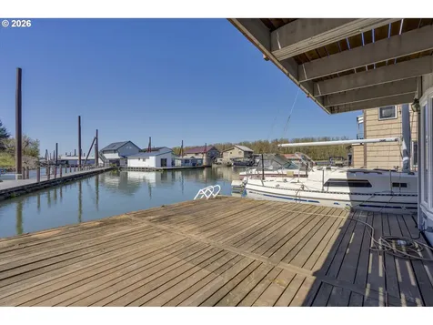 18989 NE Marine Drive Portland OR 97230