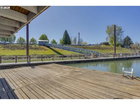 18989 NE Marine Drive Portland OR 97230