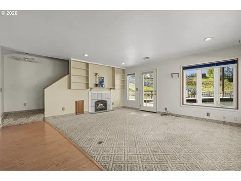 18989 NE Marine Drive Portland OR 97230