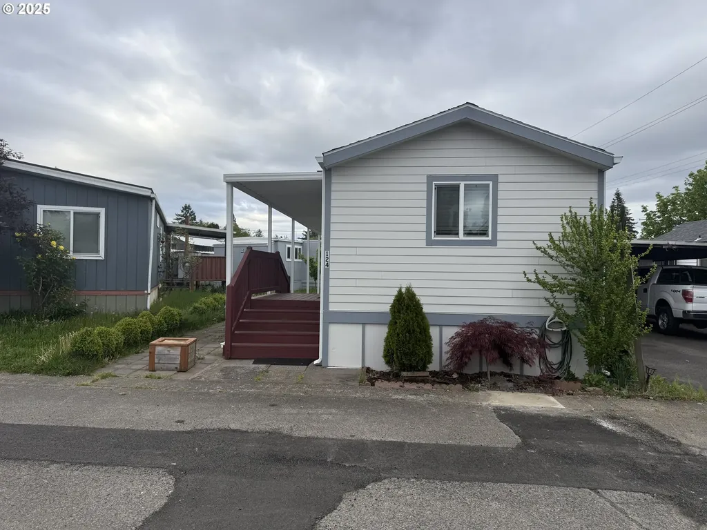 13045 SE Stark Street Portland OR 97233