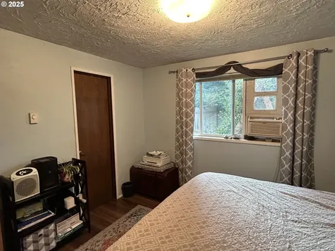1205 Mill Street Springfield OR 97477