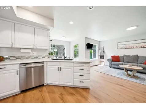 1686 NE 27th Terrace Gresham OR 97030