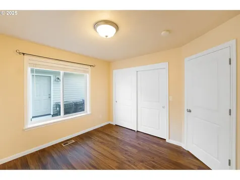 3649 10th Street Hubbard OR 97032