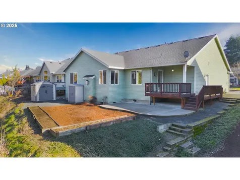 3649 10th Street Hubbard OR 97032