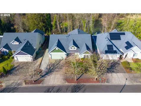 3649 10th Street Hubbard OR 97032