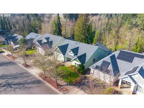 3649 10th Street Hubbard OR 97032