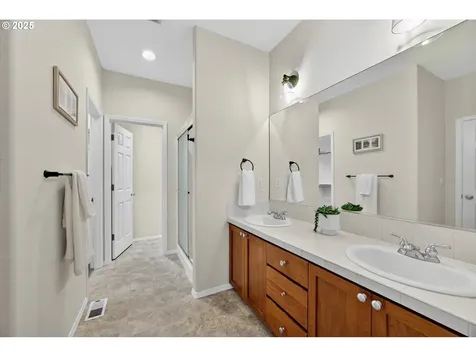 5658 NE Orenco Gardens Drive Hillsboro OR 97124