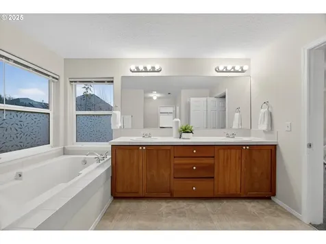 5658 NE Orenco Gardens Drive Hillsboro OR 97124