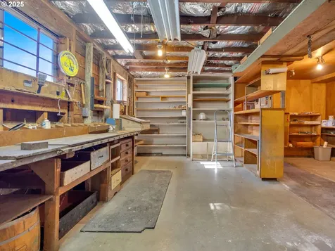 6226 SE 71st Avenue Portland OR 97206