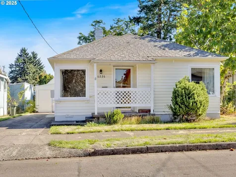 6226 SE 71st Avenue Portland OR 97206