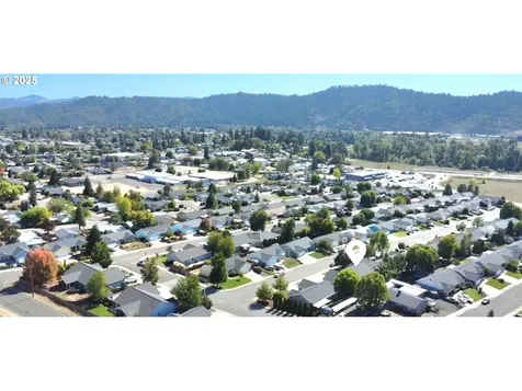 364 NW Teal Street Winston OR 97496