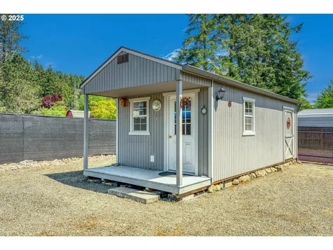 1545 E Fourth Avenue Sutherlin OR 97479