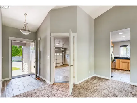 1545 E Fourth Avenue Sutherlin OR 97479