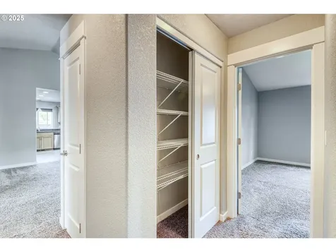 1545 E Fourth Avenue Sutherlin OR 97479
